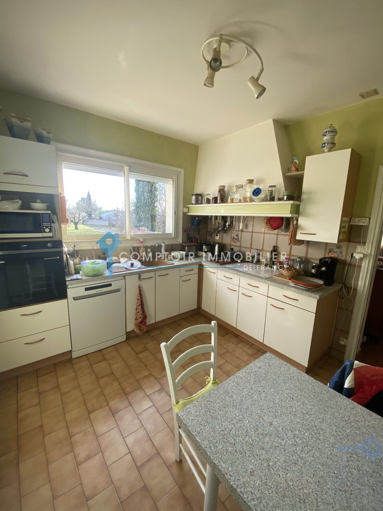 Vente DEPT ARDECHE (07) A VENDRE UZER maison 140 m² env. sur 1 hect