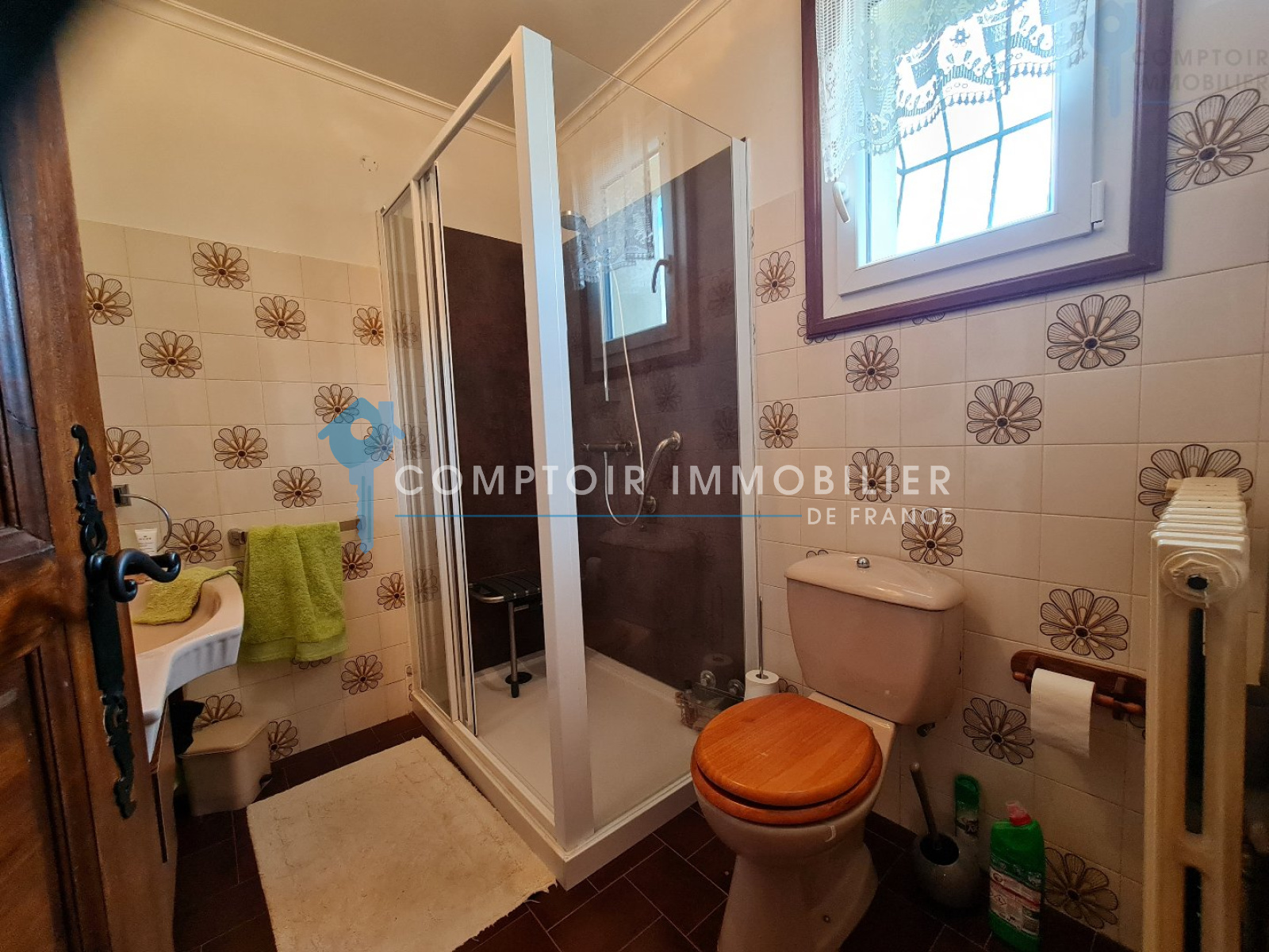 Vente DEPT ARDECHE (07) A VENDRE UZER maison 140 m² env. sur 1 hect