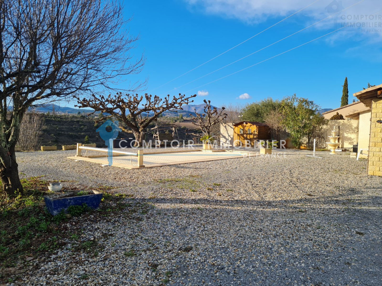 Vente DEPT ARDECHE (07) A VENDRE UZER maison 140 m² env. sur 1 hect