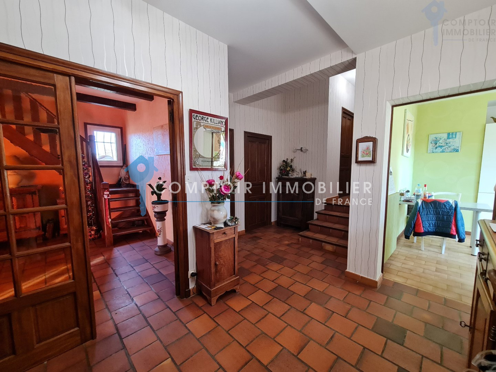 Vente DEPT ARDECHE (07) A VENDRE UZER maison 140 m² env. sur 1 hect