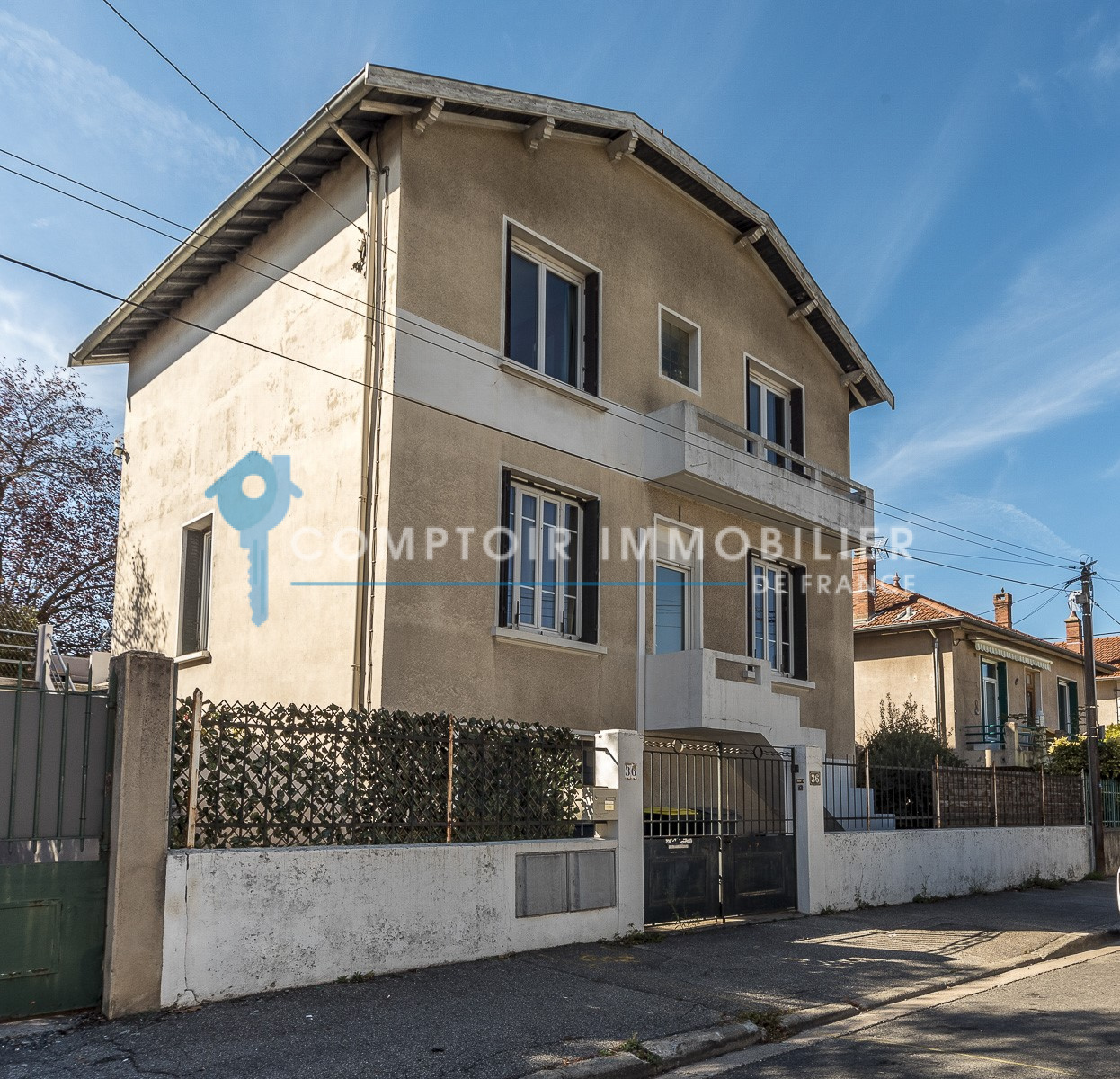 Vente Maison 66m² 4 Pièces à Saint-Genis-Laval (69230) - Comptoir Immobilier De France