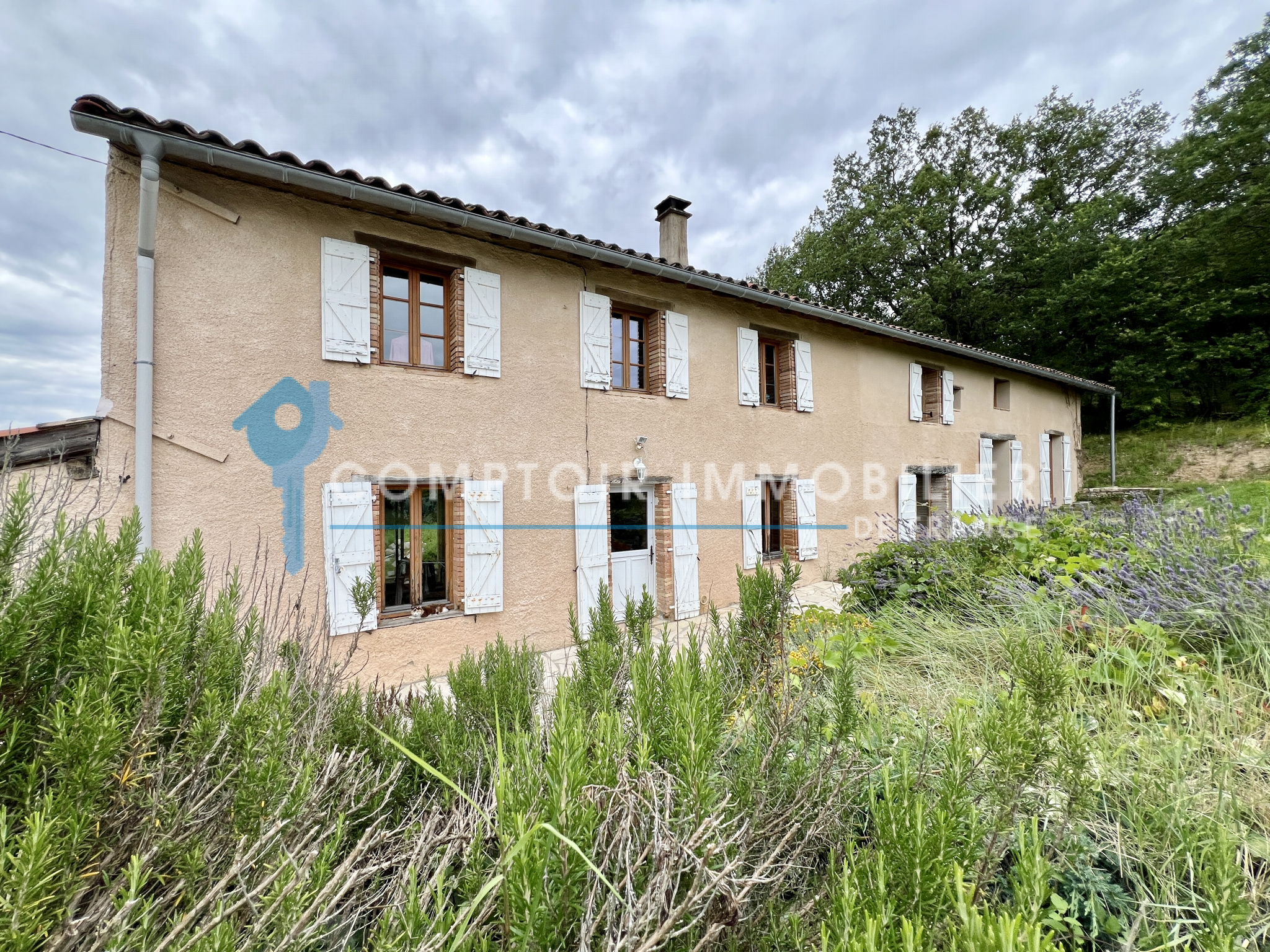 Vente Maison 147m² 6 Pièces à Lisle-sur-Tarn (81310) - Comptoir Immobilier De France